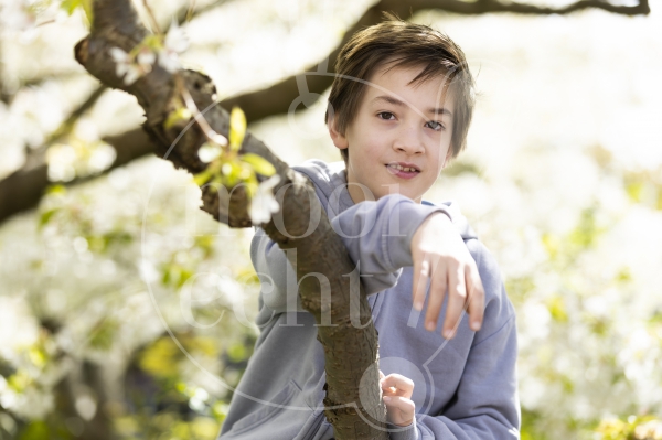 Buiten portret jongen 1