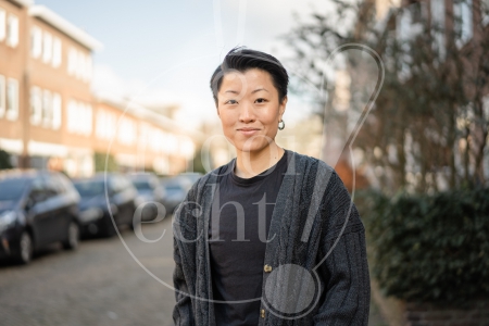 Portret vrouw buiten 2