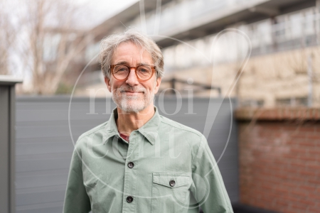 Portret man buiten 1